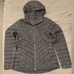 North Face Thermoball jacket women’s